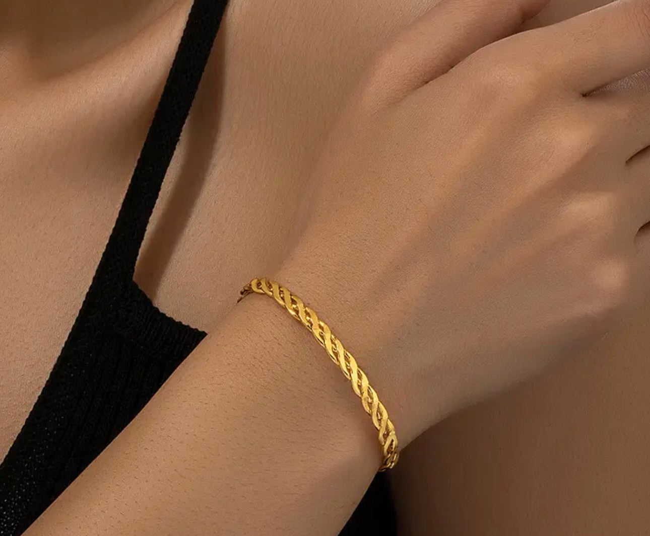 14K Goldplated Twisted Hand Cuff Bracelet